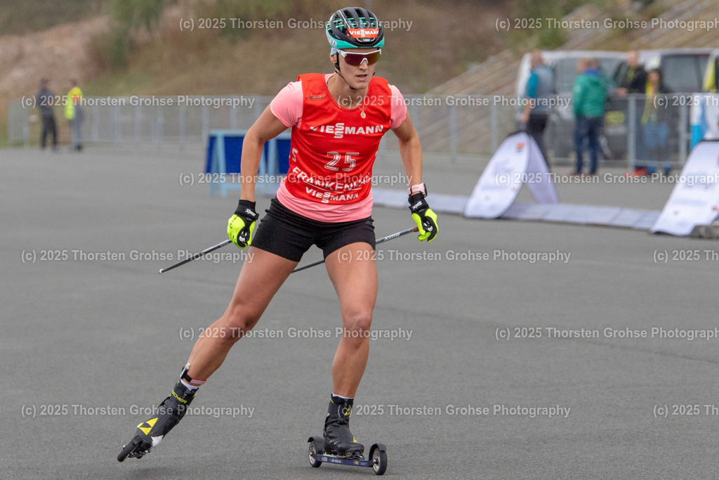 Deutsche Meisterschaften Biathlon | Deutsche Meisterschaften Biathlon, Speziallanglauf Frauen am 14.09.2018 in der DKB SKI ARENA in Oberhof, (Deutschland)

Bild: Herrmann Denise vom WSV Erzgebirge Oberwiesenthal / BwFb - Realisiert mit Pictrs.com