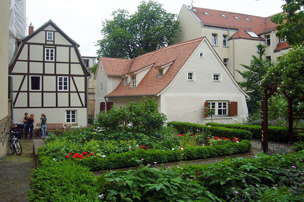 Bildlexikon Leipzig - Schillerhaus | Das Team hinter BILDLEXIKON LEIPZIG bündelt historische wie aktuelle Informationen über die Stadt Leipzig in Text und Bild auf einer Plattform und stellt diese der interessierten Öffentlichkeit zur Verfügung.