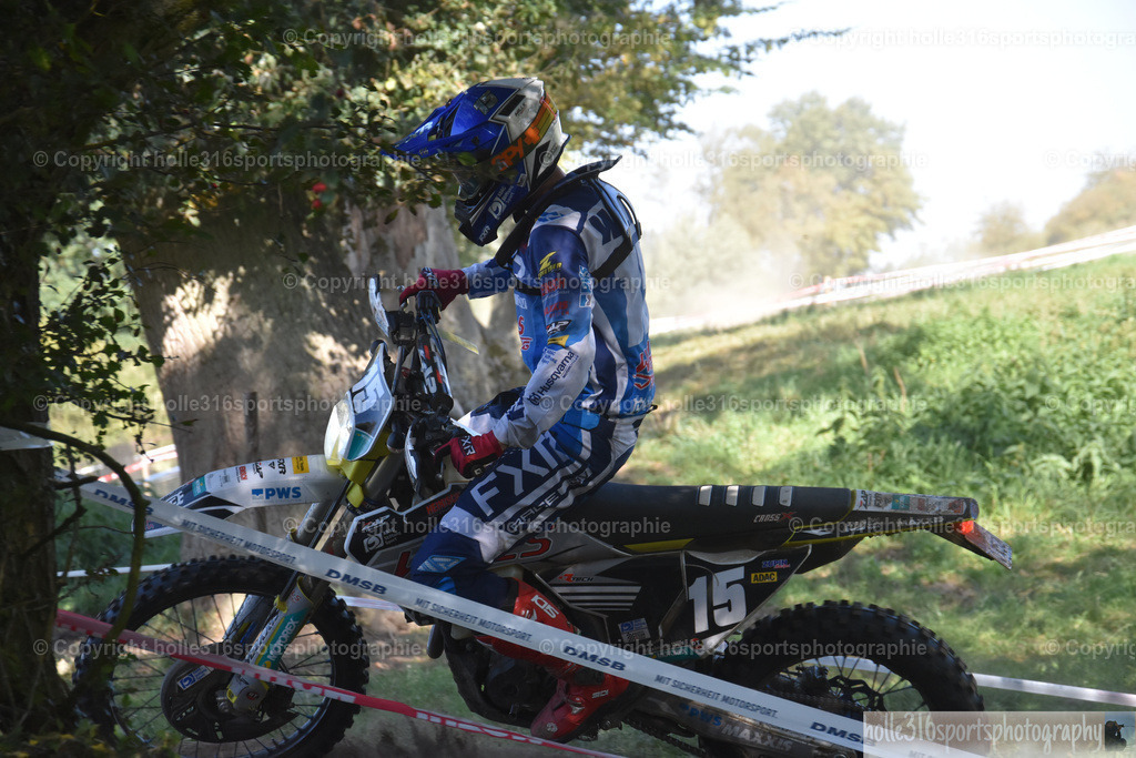 DSC_0033 | Sportfotografie , Motorsport, Motoross, Reitsport, Mointainbike, Enduro,
Landschaft , Outdoor, Eventfotografie, Landschaft, Bilder online bestellen - Realisiert mit Pictrs.com