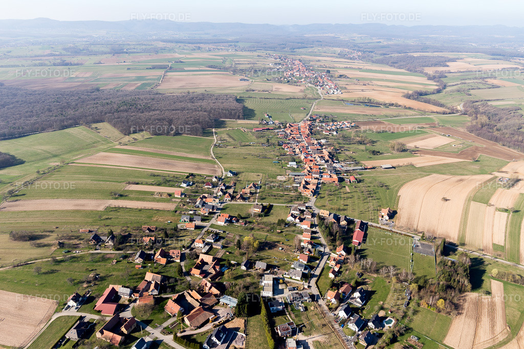Luftbild: Ortsansicht in Eschbach im Bundesland Bas-Rhin in Frankreich. Foto: IMG_097473.jpg vom 16.03.2017 durch Werner Riehm/FLY-FOTO.de