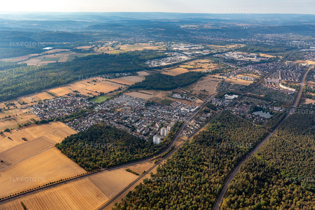 Luftbild: Büchig im Ortsteil Büchig in Stutensee im Bundesland Baden-Württemberg in Deutschland. Foto: IMG_134174.jpg vom 26.08.2022 durch Werner Riehm/FLY-FOTO.deStadt Stutensee