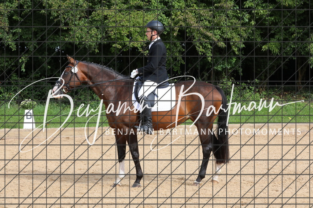 AZ2A1982 | Benjamin Bartmann Photomoments