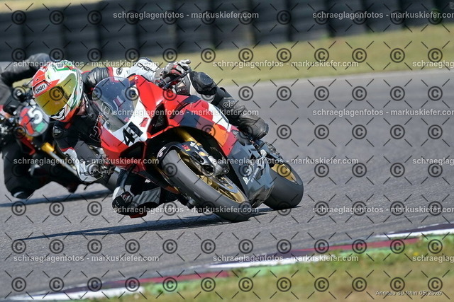 26BT02-2191 | markuskiefer.com - Realisiert mit Pictrs.com