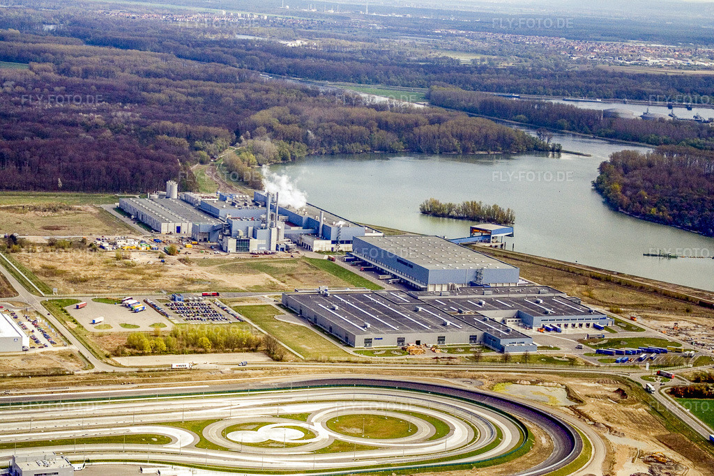 Luftbild: Industriegebiet Oberwald: Daimler LKW-Testgelände in Wörth am Rhein im Bundesland Rheinland-Pfalz in Deutschland. Foto: IMG_10208.jpg vom 08.04.2008 durch Werner Riehm/FLY-FOTO.de