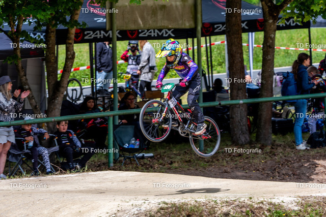 BayBMX2026-06062 | Fotogalerie von Thomas Dettweiler mit Eventbildern und lizenzfreien Fotos. Perfekt als Wandbild, für Büro, Website oder private Nutzung. - Realisiert mit Pictrs.com