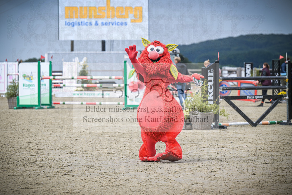 DOS_0010 | Entdecke hochwertige Reitturnierfotos von Foto Oger. Professionell, emotional und authentisch – jetzt Lieblingsmomente im Shop bestellen.Deutschlandweite Turnierfotografie. - Realisiert mit Pictrs.com