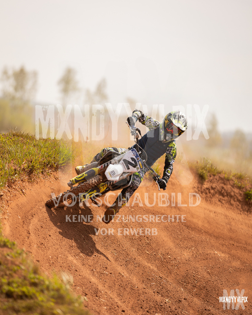 866A4098 | mxndyyvipix