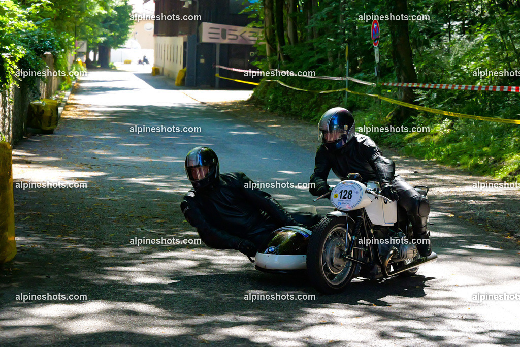 P1026486 | Erleben Sie atemberaubende, hochqualitative Fotos Ihrer Fahrt entlang der malerischen Alpenstraßen. Besuchen Sie alpineshots.com, um professionelle Aufnahmen Ihrer unvergesslichen Reise zu finden und zu kaufen - Realisiert mit Pictrs.com