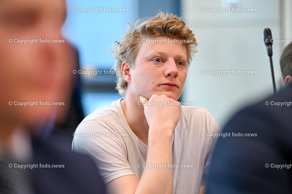 Gemeinderatsitzung Linz_ Altes Rathaus_ 21.03.2024-12 | 21.03.2024, Altes Rathaus Linz, AUT, Gemeinderatsitzung, im Bild Clemens Brandstetter (Wandel)