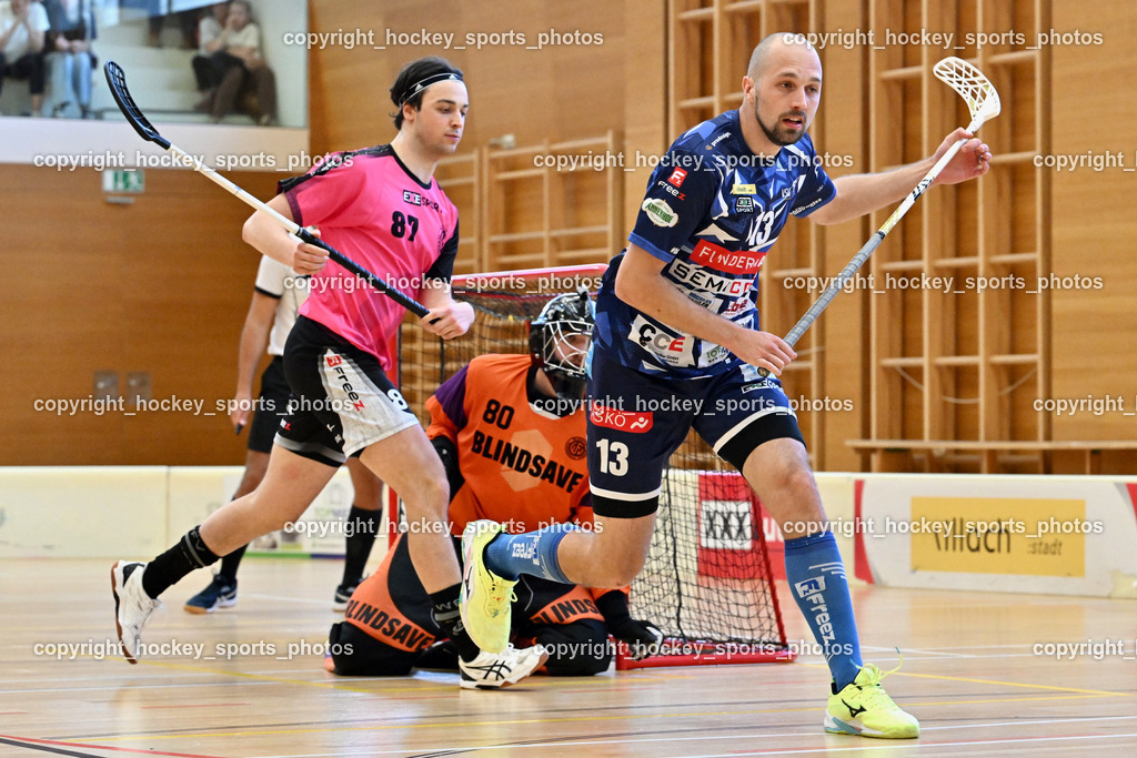 VSV Unihockey vs. Wiener Floorball Verein | #87 Christian Lindquist Wiener Floorballverein, #13 Jan Sláma VSV Unihockey, #80 BEZUCHA Bernhard Wiener Floorballverein, VSV Unihockey vs. Wiener Floorball Verein, VSV Unihockey vs. Wiener Floorball Verein am 18.05.2025 in Villach (Ballspielhalle St. Martin), Austria, (Photo by Bernd Stefan)