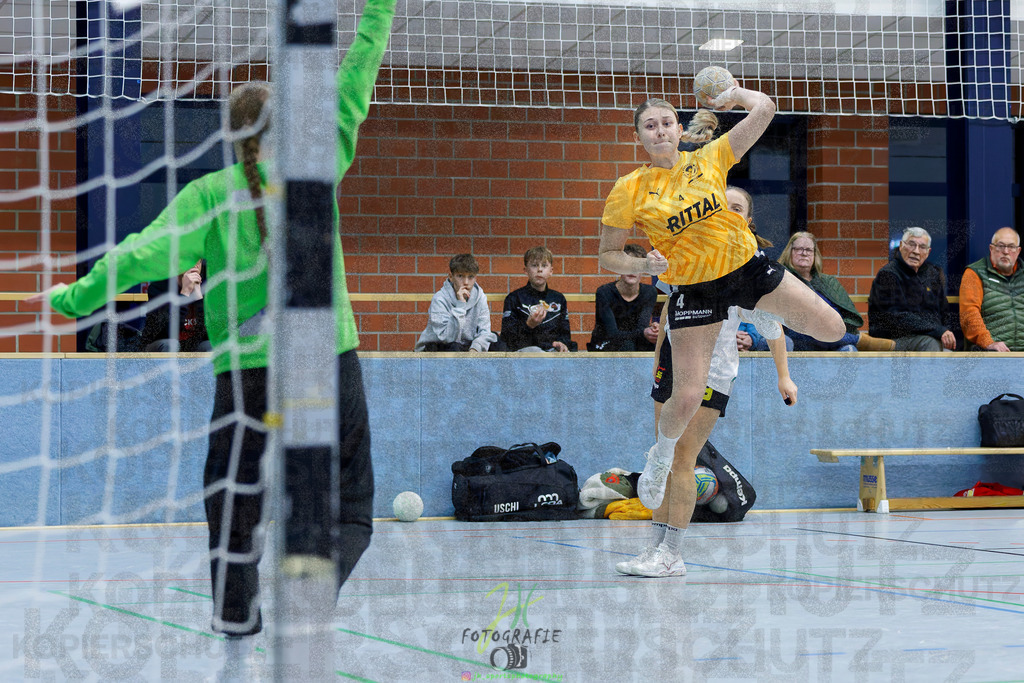 Frauen Oberliga Mitte (HHV); HSG Eibelshausen/Ewersbach - HSG Wettenberg II | Frauen Oberliga Mitte (HHV); HSG Eibelshausen/Ewersbach - HSG Wettenberg II am 13.12.2025 in Steinbrücken (Sporthalle am Hammerweiher)Photo © 2025 - Jörg Heinrich - Realisiert mit Pictrs.com