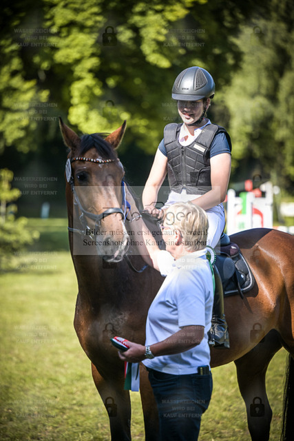 DOS_0730 | Entdecke hochwertige Reitturnierfotos von Foto Oger. Professionell, emotional und authentisch – jetzt Lieblingsmomente im Shop bestellen. - Realisiert mit Pictrs.com