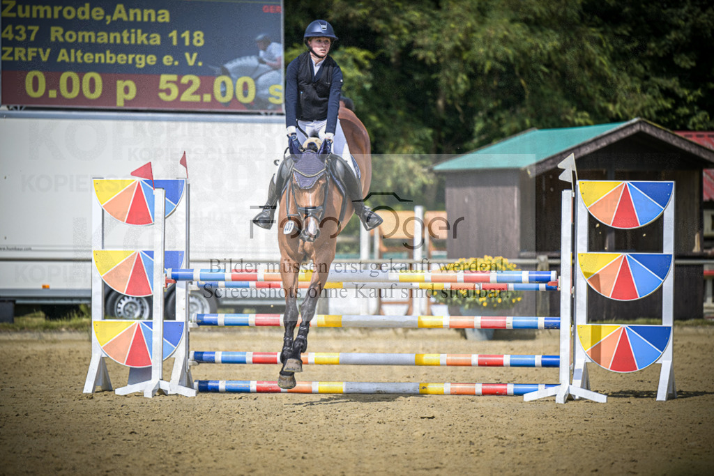 DOS_6222 | Entdecke hochwertige Reitturnierfotos von Foto Oger. Professionell, emotional und authentisch – jetzt Lieblingsmomente im Shop bestellen.Deutschlandweite Turnierfotografie. - Realisiert mit Pictrs.com