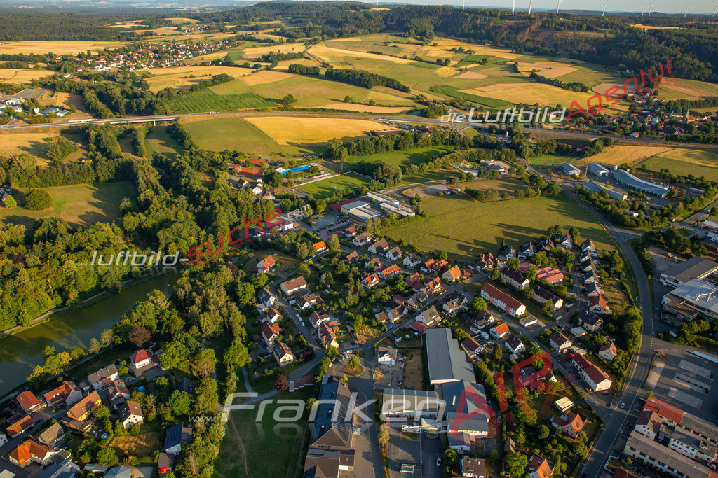 thurnau-luftaufnahme-1430-2023 | Das Luftbild zeigt :  Thurnau - Die Luftaufnahme wurde 2023 vom UL-Flugzeug aus erstellt ( keine Drohne ) - 
Hochauflösende Luftaufnahme - Für grossformatige Ausdrucke geeignet. Die Geschenkidee !
Mit Lizenz und Bildrechte bestellbar