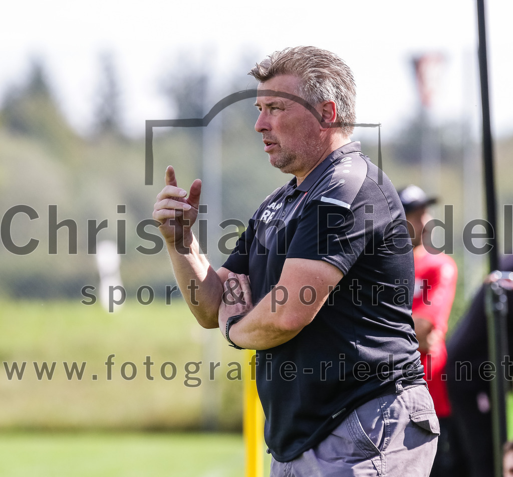 2023-09-17_030_SG_Anzing-Parsdorf_II_gegen_TSV_Zorneding_II | Anzing, Deutschland, 17.09.2023:
Fußball, A-Klasse 2023 / 2024, 5. Spieltag, Endergebnis: 1:1

Trainer Rudolf Riedl (TSV Zorneding)

Foto: Christian Riedel / fotografie-riedel.net