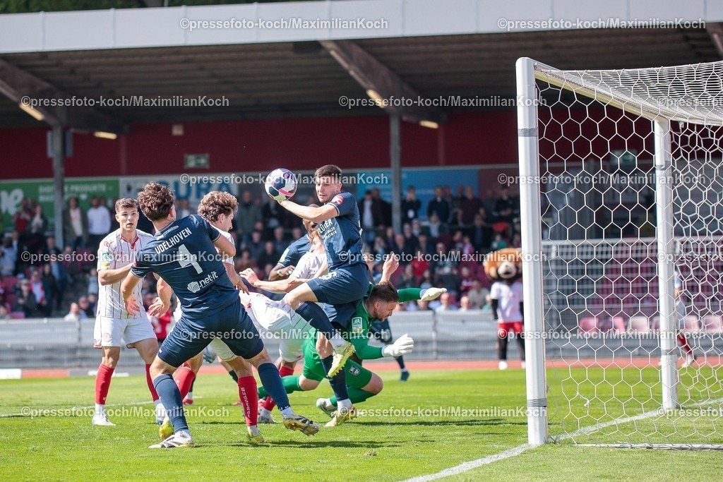 xSEFx25042601022 | 25.04.2026, xsefx, Fußball, RL West, Fortuna Köln - SC Wiedenbrück, 31. Spieltag, Südstadion, Saison 2025 2026: Tor von Enzo Wirtz (SC Fortuna Köln #09) DFB regulations prohibit any use of photographs as image sequences and or quasi-video. Photo: xSabinexEffgenxPressefotoKochx