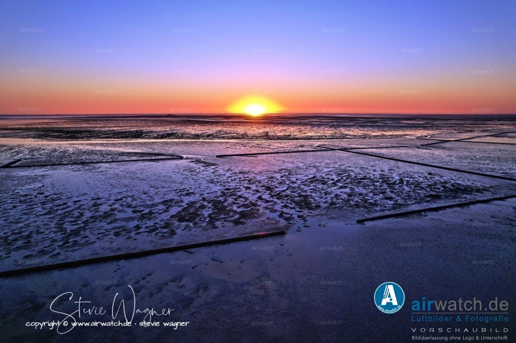 Landgewinnung & Küstenschutz in Nordfriesland | Entdecken Sie atemberaubende Luftbilder und Fotografien auf airwatch.de - Tauchen Sie ein in eine Welt voller faszinierender Aufnahmen aus der Vogelperspektive.