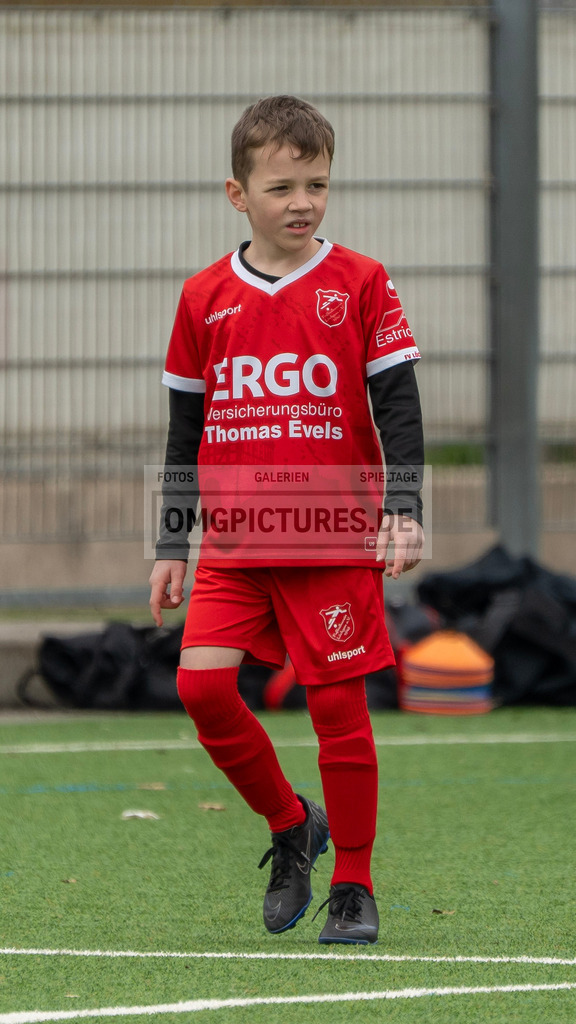 _OMG5281 | www.omgpictures.de, Sportfotograf, Verein, Fotograf, Baden Württemberg, Stuttgart, Heilbronn, omgpictures, Spieltag,  - Realisiert mit Pictrs.com
