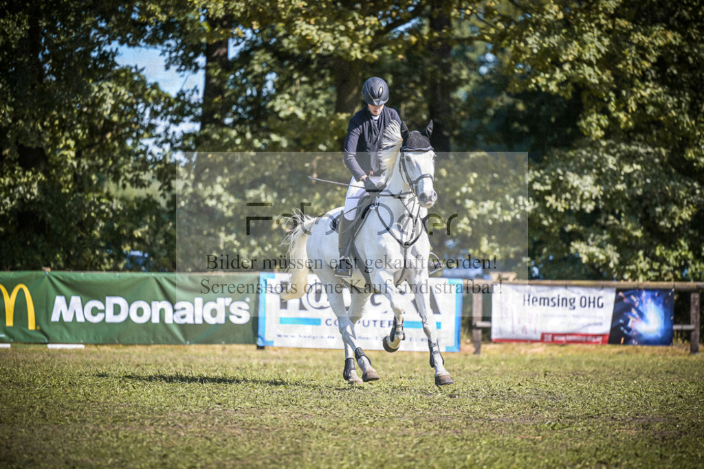 DOS_0735 | Entdecke hochwertige Reitturnierfotos von Foto Oger. Professionell, emotional und authentisch – jetzt Lieblingsmomente im Shop bestellen.Deutschlandweite Turnierfotografie. - Realisiert mit Pictrs.com