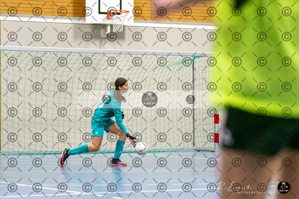 20251130_FCR-Hallenturnier-FF-17_RAW-4_034-61 | Sport und Naturfotografie von Roberto Esposito zeigt echte Momente Bewegung und die Schönheit der Natur. Ausdrucksstarke Bilder schaffen Emotionen.