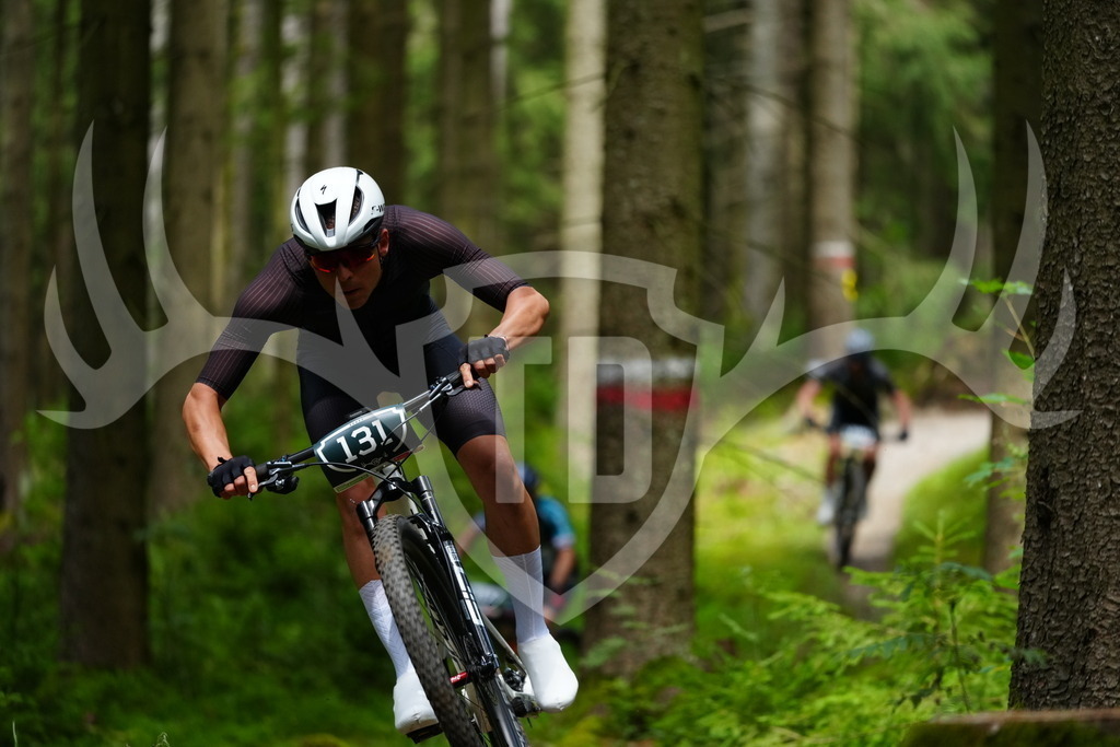 FC100157 | Fotogalerie der Treibjagd im Dunkelwald - Dein MTB Etappenrennen im Erzgebirge - Realisiert mit Pictrs.com