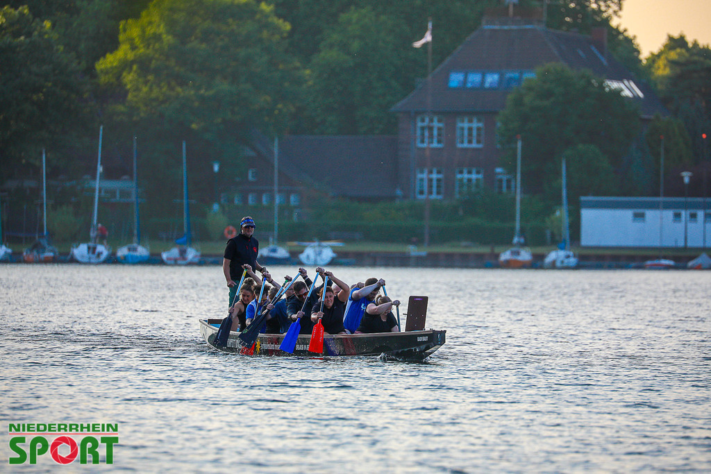 Drachenboot-Training_Wedau110625_034 | Bildergalerie von Sport-Ereignissen aber auch von weiteren spannenden Dingen - nicht nur vom Niederrhein. In Anlehnung an den bekannten Spruch von Hanns Dieter Hüsch heißt das Motto: "Niederrhein ist überall".  - Realisiert mit Pictrs.com