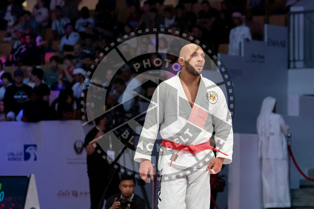 20231106PBB0795 | Fighters compete during the AJP World Master Championship in the Mubadala Arena in Abu Dhabi, Arab United Emirates, on November 6, 2023.