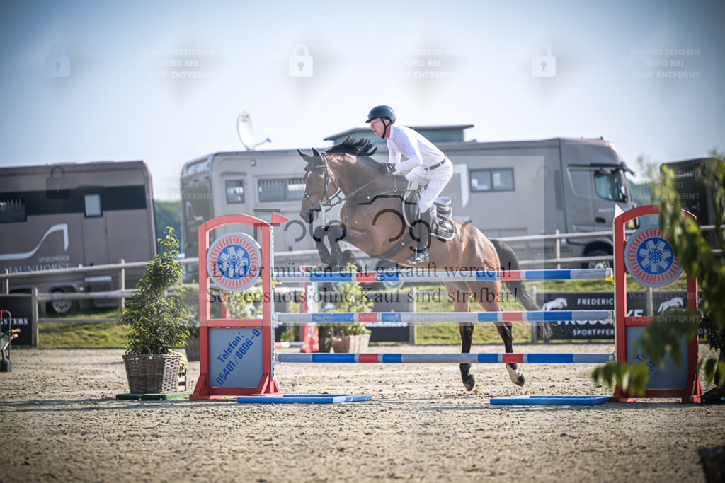 DOS_0959 | Entdecke hochwertige Reitturnierfotos von Foto Oger. Professionell, emotional und authentisch – jetzt Lieblingsmomente im Shop bestellen. - Realisiert mit Pictrs.com