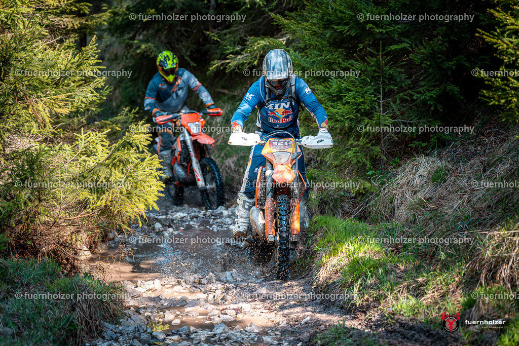 fuernholzer_250501-C2-59 | Fotografische Impressionen von der Red Stag Enduro Extreme by fuernholzer-photography.com. Endurosport in Österreich fotografisch festgehalten von fuernholzer. Auftragsfotografie für Private, Gewerbefotos und Industriefotografie. Eventfotografie, Sportfotografie und Motorsportfotografie. Anbieter von Fotoworkshops, Fototraining, fotografischen Vorträgen und Fotoseminaren.