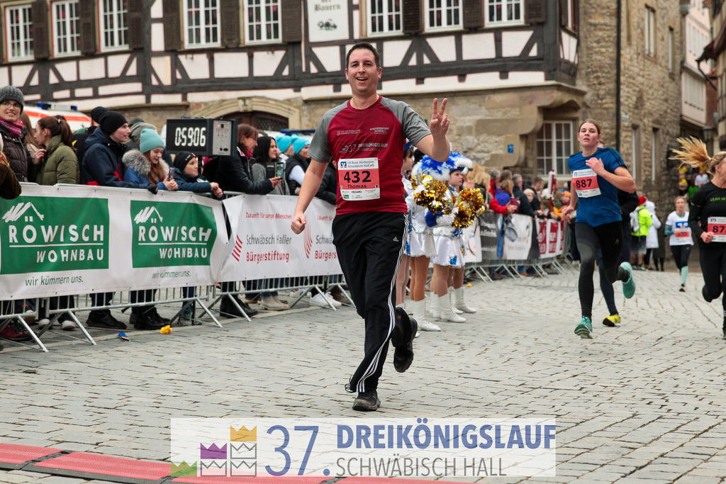VR Bank Hauptlauf 10000m | 3 Koenigslauf 2023 - Realisiert mit Pictrs.com