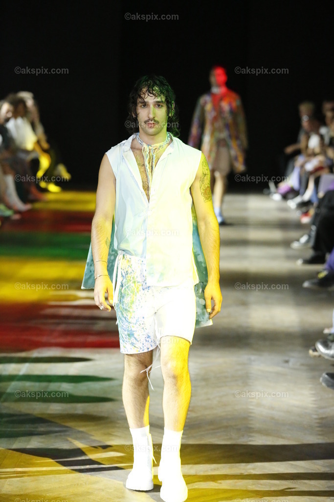 LML Studio auf der  MBFW Spring/Summer 2023 | Mercedes-Benz Fashion Week (MBFW)  Frühling / Sommer 2023 im Hotel Telegraphenamt Berlin in Berlin-Mitte. Die Kollektionen von LML Studio auf der MBFW Spring/Summer 2023. Das Bild zeigt Models mit der Kollektion von LML Studio.