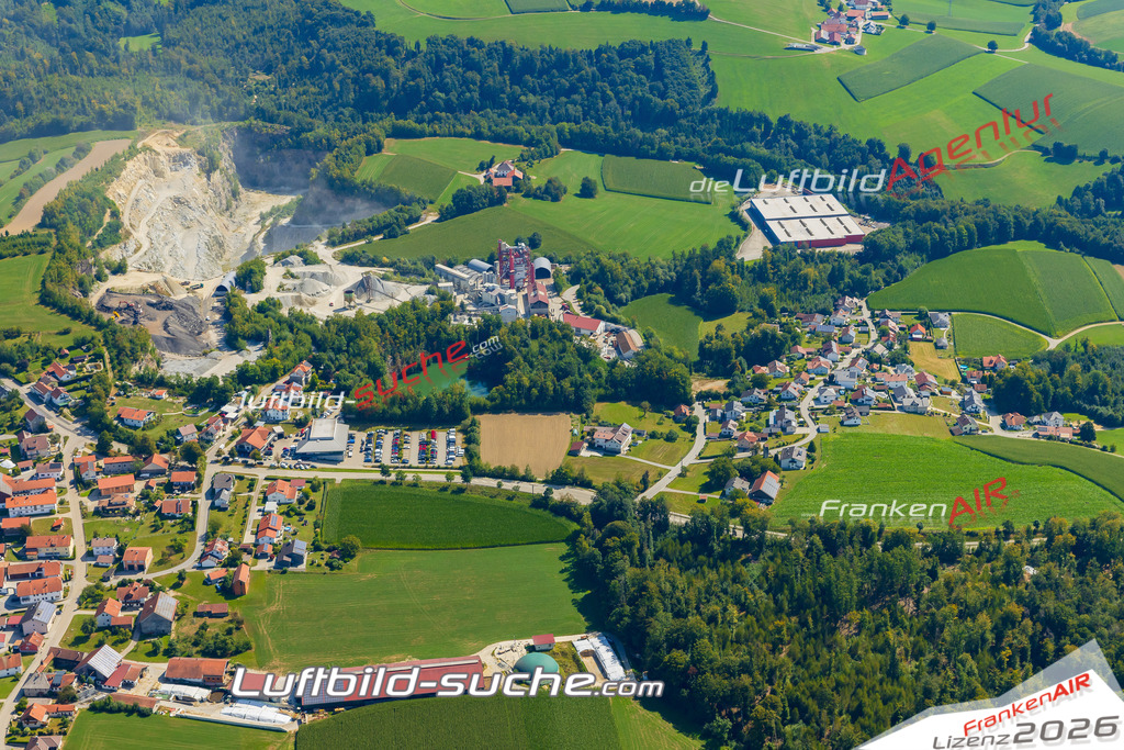 Wotzdorf Hauzenberg Bild- Das Luftbild wurde 2025 vom UL-Flugzeug heraus erstellt ( keine Drohnen Bilder! ) - Hochauflösende Luftaufnahme -Nicht vergleichbar mit Google Maps oder Satelittenbilder- Die Geschenkidee !Mit Lizenz und Bildrechte bestellbar
