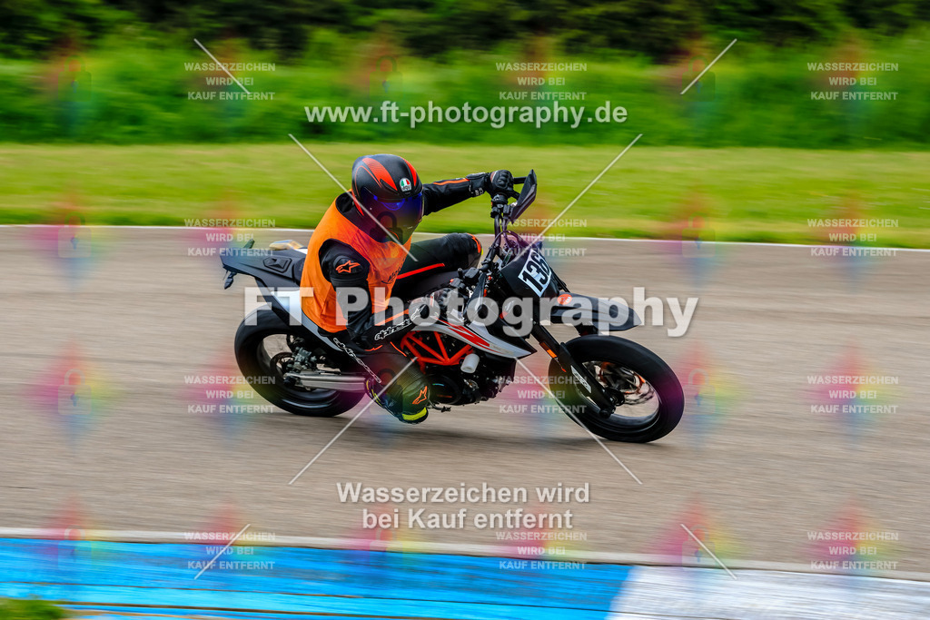 MotoTeam-9784 | Hier findet Ihr Bilder von Touristenfahrten auf der Nürburgring Nordschleife oder von anderen Veranstaltungen die ich besucht habe. Viel Spass beim Durch Schauen 