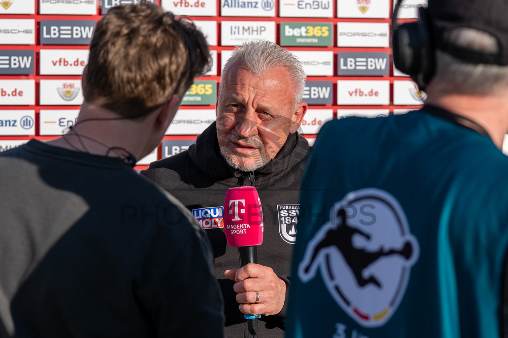 VfB Stuttgart II vs. SSV Ulm 1846 Fussball, Fussball, 3. Liga, 32. Spieltag, 08.04.2026 | Pavel Dotchev (Trainer SSV Ulm 1846 Fussball) vor der Partie im Interview,VfB Stuttgart II vs. SSV Ulm 1846 Fussball, Fussball, 3. Liga, 32. Spieltag, 08.04.2026DFB regulations prohibit any use of photographs as image sequences and/or quasi-video