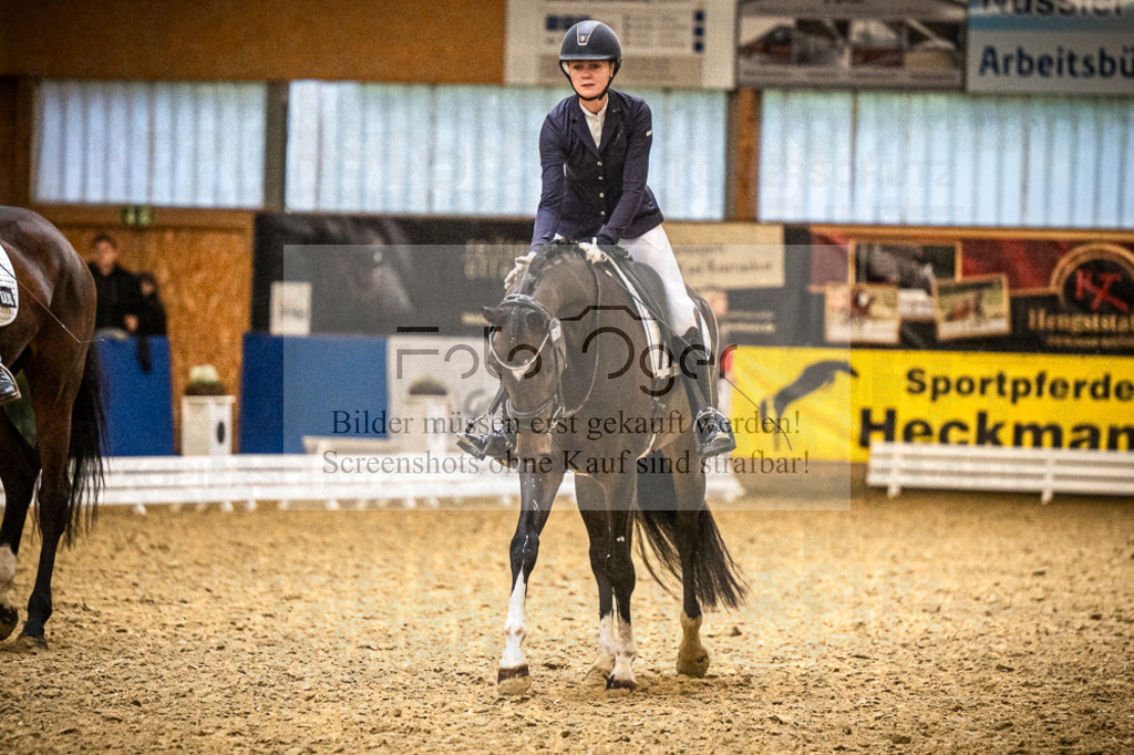 DOS_0922 | Entdecke hochwertige Reitturnierfotos von Foto Oger. Professionell, emotional und authentisch – jetzt Lieblingsmomente im Shop bestellen.Deutschlandweite Turnierfotografie. - Realisiert mit Pictrs.com