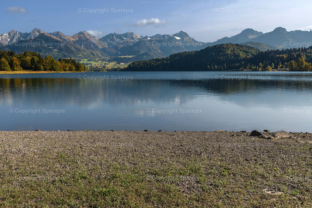 Lakeside2_portfolio | Compositing: AI-generated i2i + real floor + real sky - Realisiert mit Pictrs.com