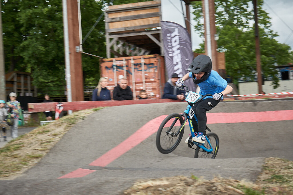 2505Mo.5-51 PM 12 | German Pumptrack Series - Realisiert mit Pictrs.com