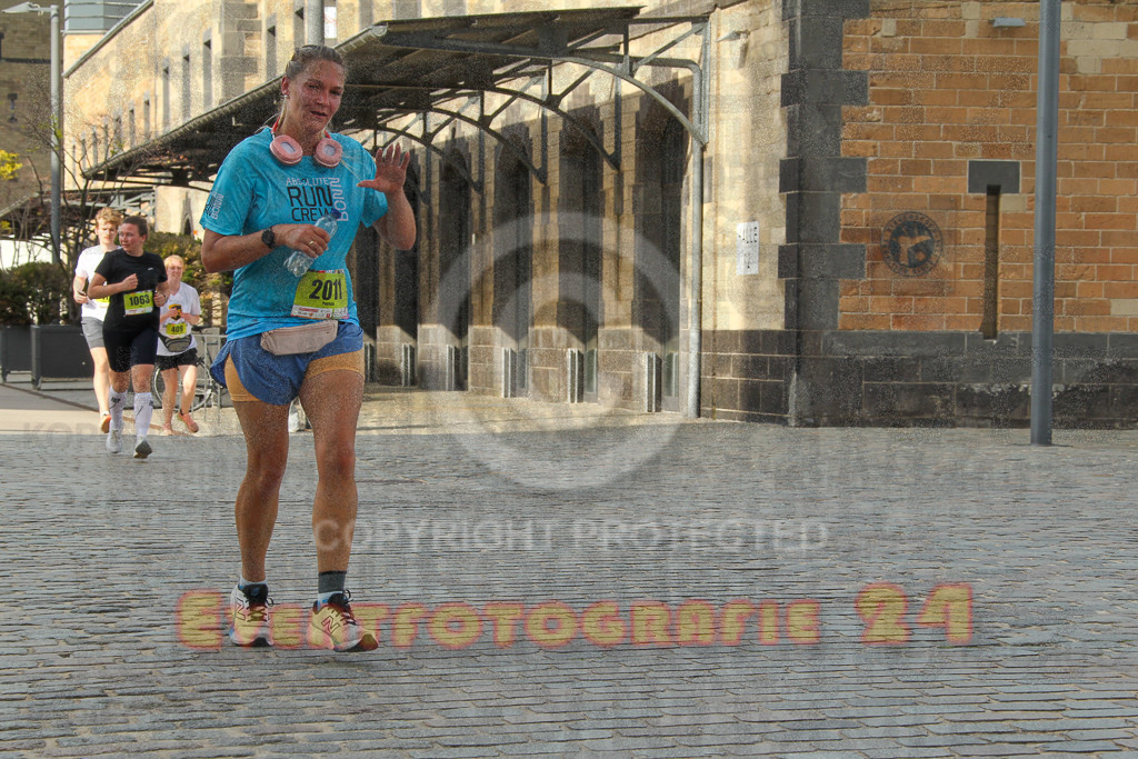250920_1535_EV4_9217 | Sportfotografie im Rhein-Sieg Kreis, Köln, Bonn, NRW, Rheinland Pfalz, Hessen, etc. Unser Tätigkeitsfeld umfasst den Laufsport vom Volkslauf über den Marathon, Duathlon, Triathon bis zum Ultralauf wie Kölnpfad Ultra oder Schindertrail.