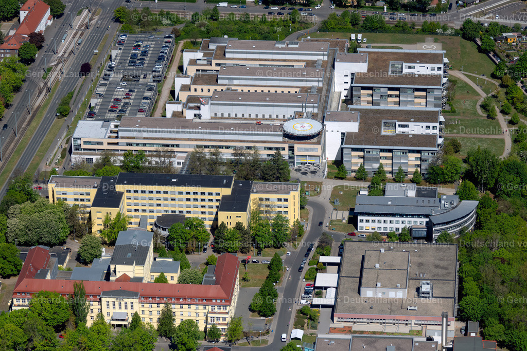 4026715 | ERFURT 07.05.2020 Klinikgelände des Krankenhauses " Helios Klinikum Erfurt " im Ortsteil Andreasvorstadt in Erfurt im Bundesland Thüringen, Deutschland. Weiterführende Informationen bei: HELIOS Kliniken GmbH,  Helios Klinikum Erfurt,  wörner traxler richter planungsgesellschaft mbh. // Hospital grounds of the Clinic " Helios Klinikum Erfurt " in the district Andreasvorstadt in Erfurt in the state Thuringia, Germany. Further information at: HELIOS Kliniken GmbH,  Helios Klinikum Erfurt,  woerner traxler richter planungsgesellschaft mbh. Foto: Gerhard Launer