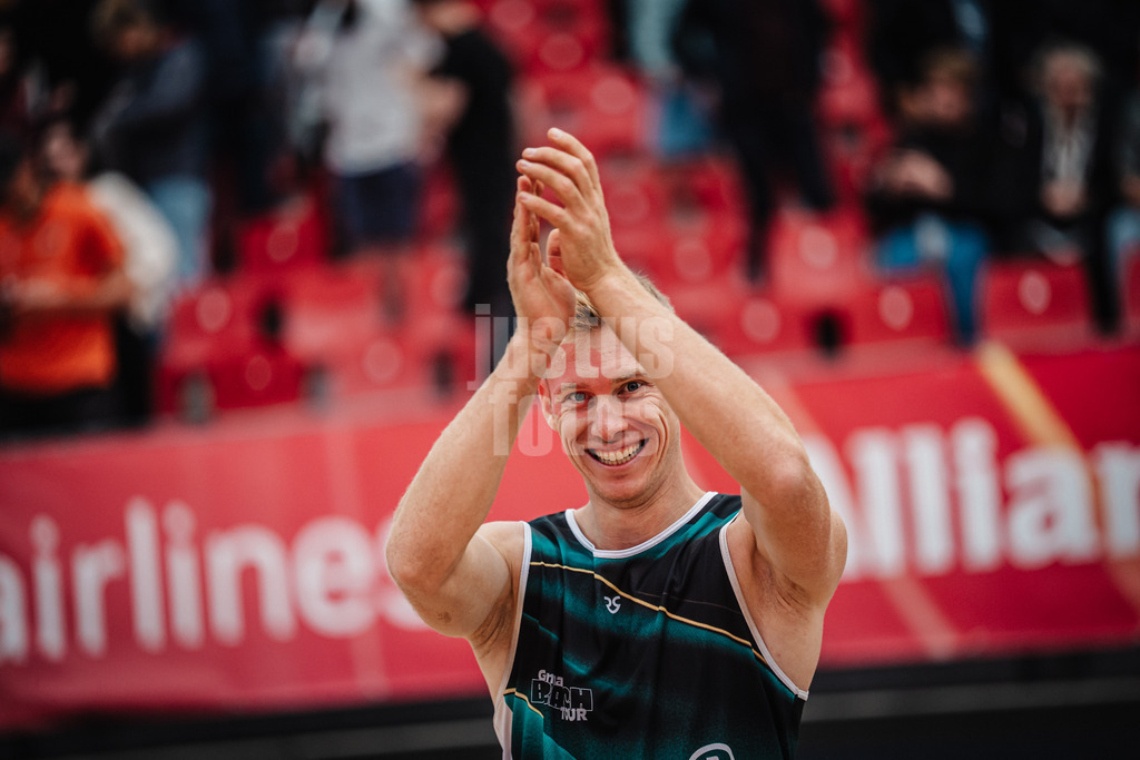 Beachvolleyball | Männer | Allianz German Beach Tour 2025 | Tourstop Berlin | 22.08.2025 | Jonas Reinhardt jubelt nach dem Sieg