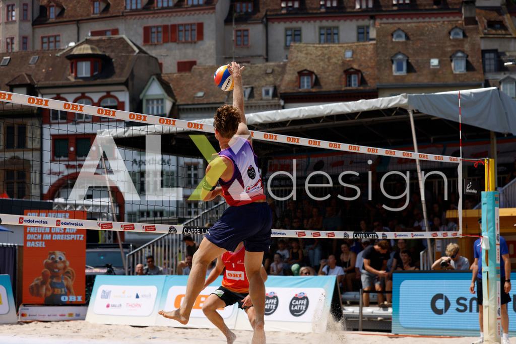 Obi BeachTour 2026 - Basel | BASEL, SWITZERLAND - JULY 19: FLORIAN BREER (SUI) attack / spike during the Obi BeachTour 2026 match between LEITNER / KINDL (AUT) and BREER / KÄLIN (SUI) at Barfüsserplatz on July 19, 2026 in Basel, Switzerland. - Realisiert mit Pictrs.com