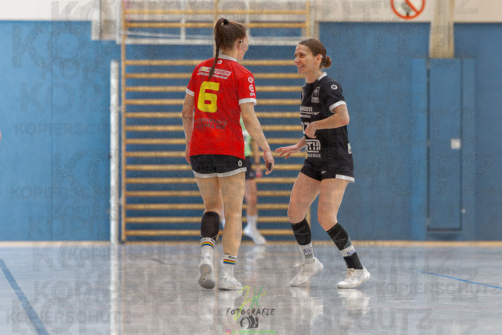 HSG Wettenberg - HSG Lumdatal | Wiederholungs-/Entscheidungsspiel um die Meisterschaft in der Frauen Oberliga Mitte und Aufstieg in die RegionalligaHSG Wettenberg - HSG Lumdatal am 11.05.2025 in Launsbach (Wettenberg) (Halle GS Launsbach (Wettenberg))Photo © 2025 - Jörg Heinrich - Realisiert mit Pictrs.com