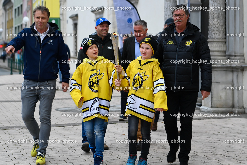 European Youth Olympic Festival EYOF 2023 Pressekonferenz | ÖSTERREICHISCHES OLYMPISCHES COMITÉ Christoph Sieber, Olympisches Feuer, Giuseppe Mion, Obmann EC Hornets Spittal Ludwig Zauchner, Jugendspieler EC Hornets Spittal