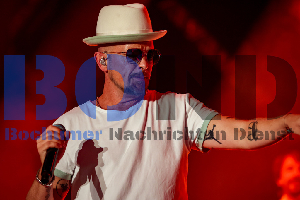 Zeltfestival Ruhr 2024 - Jan Delay  {date} -  | {headline}(Foto: Sebastian Sendlak / BOND) - Realisiert mit Pictrs.com