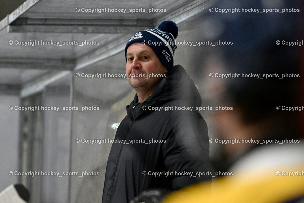 EC Tigers Paternion vs. Tarco Wölfe II | Headcoach EC Tigers Paternion Hannes Schellander, EC Tigers Paternion vs. Tarco Wölfe II, EC Tigers Paternion vs. Tarco Wölfe II am 19.12.2024 in Spittal an der Drau (Eissportzentrum Spittal), Austria, (Photo by Bernd Stefan)