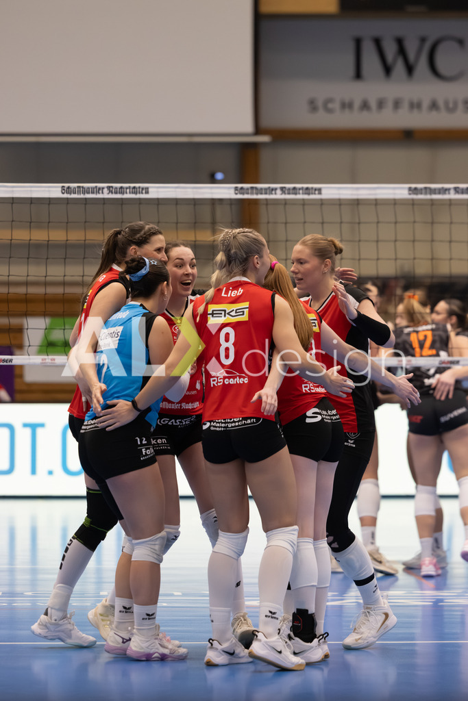 Volleyball I Frauen I Saison 2025-2026 I Volleyball NLA | Women I Round 16 I VC Kanti Schaffhausen - Viteos NUC I 31.01.2026 | VC Kanti Schaffhausen Spielerkreis - Realisiert mit Pictrs.com