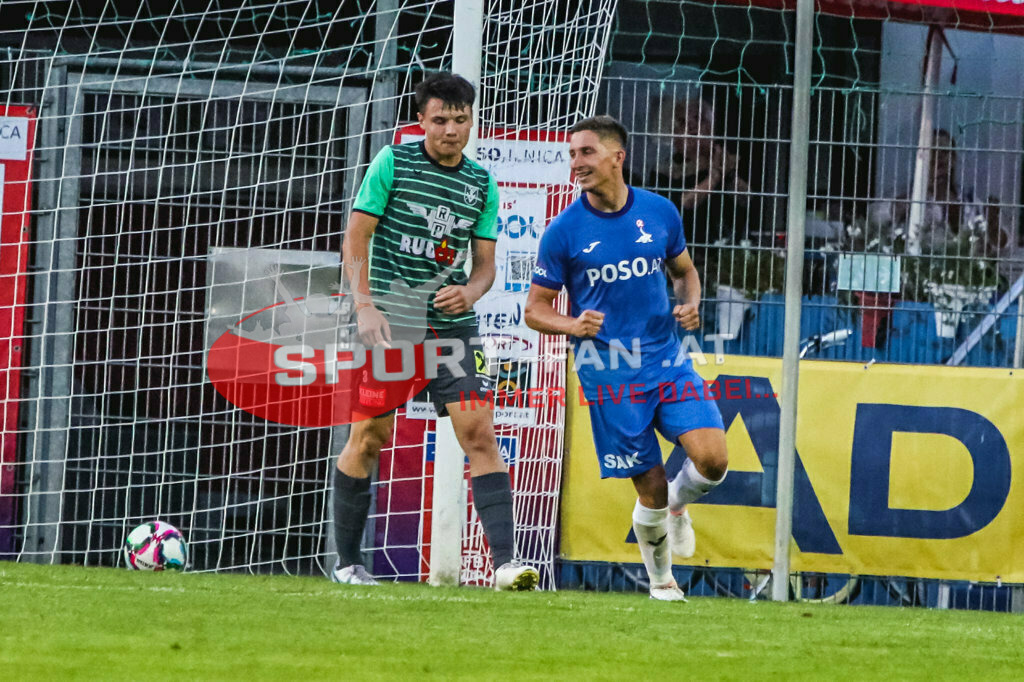 SAK Klagenfurt - VST Völkermarkt 4-5, Kärntner Liga 3. Runde | Marcel Hrowath (VST Völkermark #3) Izidor Kamsek (SAK Klagenfurt #9) SAK Klagenfurt - VST Völkermarkt 4-5 am 11.08.2023 in Klagenfurt
(SAK Sportpark), Austria, (Photo by Ernst Krawagner sport-fan.at) - Realisiert mit Pictrs.com