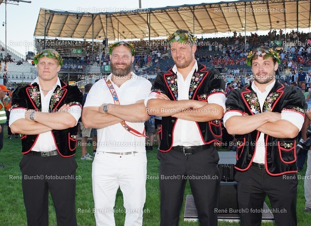 195 | René Burch leidenschaftlicher Fotograf aus Kerns in Obwalden.  Hier finden sie Sport, Landschaft und Natur Fotografie.
 - Realisiert mit Pictrs.com