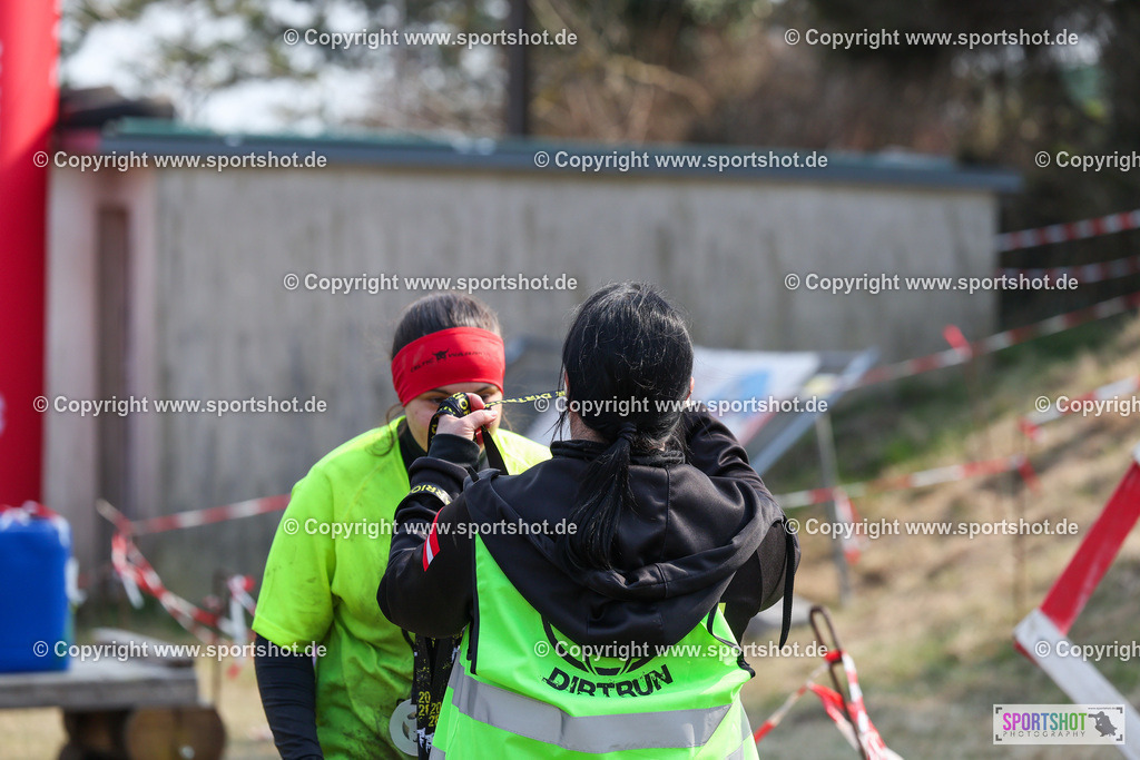 LUR_5078 | Rund um das Thema Sport-Event-Fotografie & individuelle Teilnehmerfotos. Jeder Teilnehmer wird fotografiert.