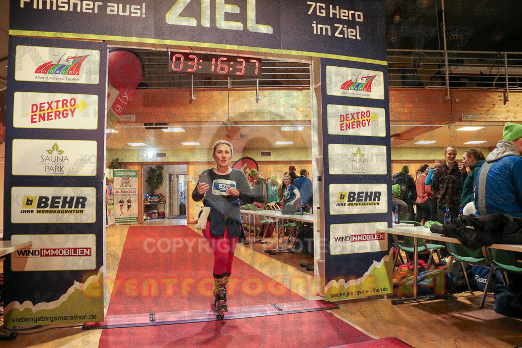 241208_1219_EX1_7561 | Sportfotografie im Rhein-Sieg Kreis, Köln, Bonn, NRW, Rheinland Pfalz, Hessen, etc. Unser Tätigkeitsfeld umfasst den Laufsport vom Volkslauf über den Marathon, Duathlon, Triathon bis zum Ultralauf wie Kölnpfad Ultra oder Schindertrail.